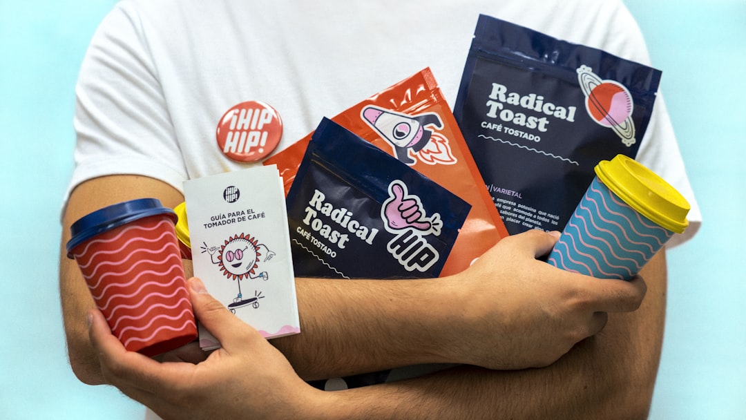 about-us ¡Hip Hip! is a specialty coffee brand, which means that it is a gourmet coffee. Each of the steps in the production process has been considered and chosen to ensure its quality. At the same time, being such a meticulous procedure, it is possible to give an incomparable flavor resulting in a comprehensive and unique experience.
Hip Hip! was born with the philosophy that everyone can enjoy a good coffee. It is an inclusive, friendly brand that usually explains things in a simple and easy-to-understand way. Breaking in this way with the idea that only experts and experts can afford to enjoy the